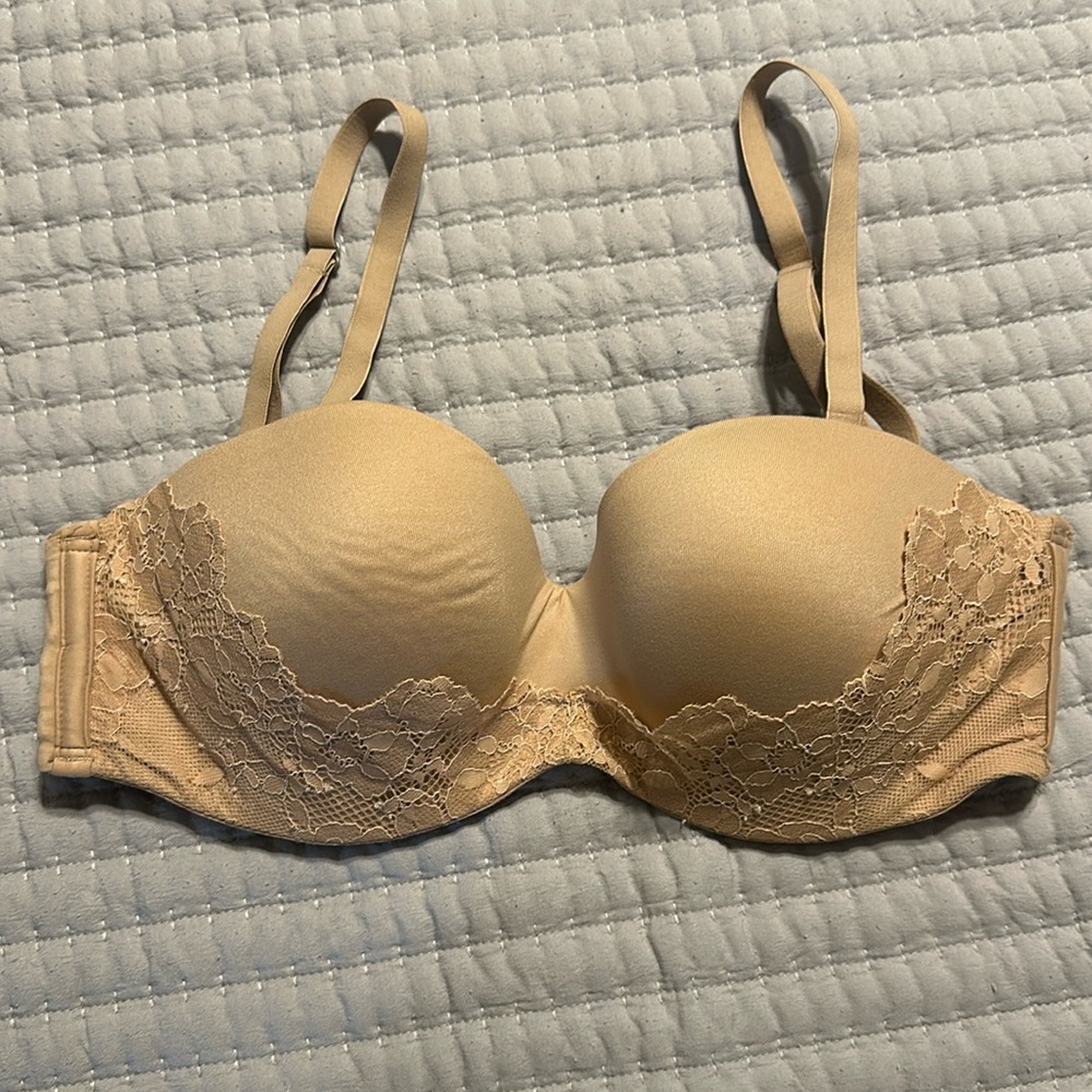 Victoria’s Secret Bobby by Victoria strapless bra